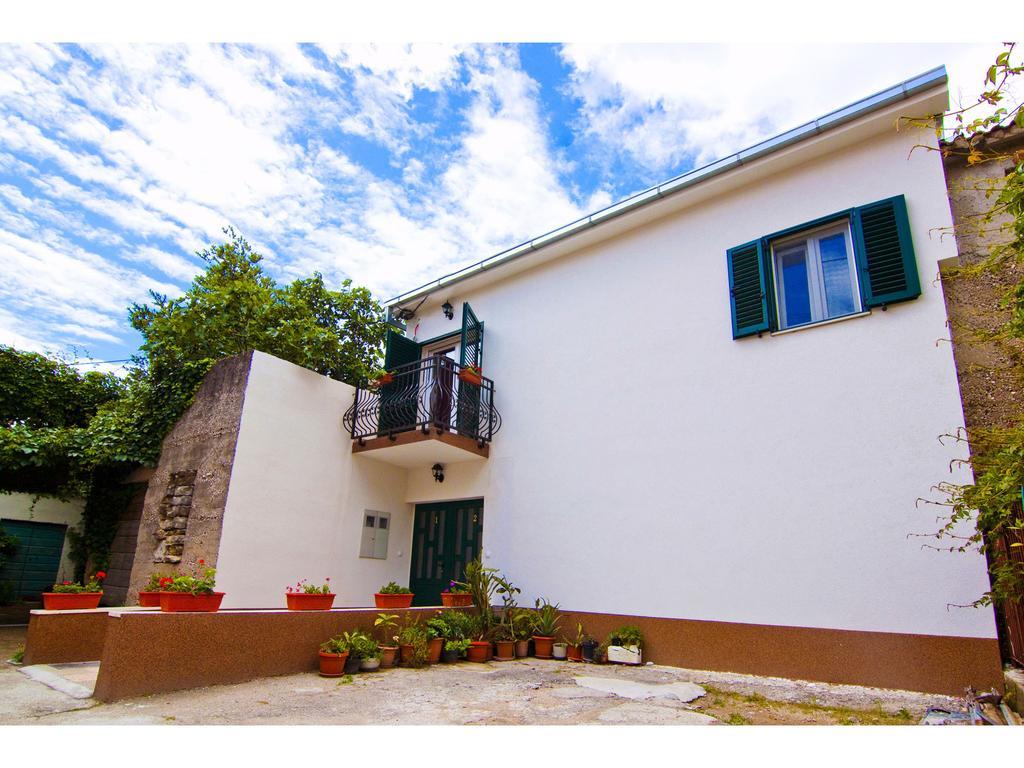 Apartments Cambi Kastela Bagian luar foto