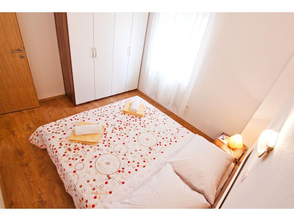 Apartments Cambi Kastela Bagian luar foto
