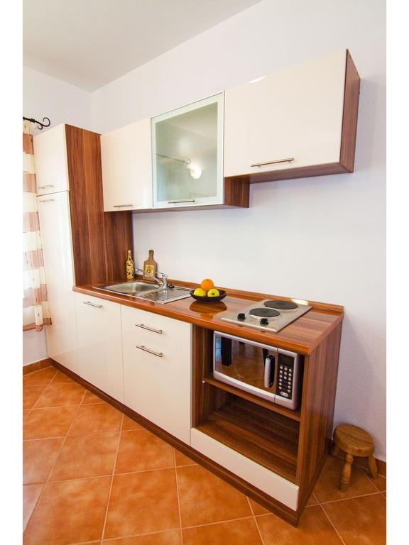 Apartments Cambi Kastela Ruang foto